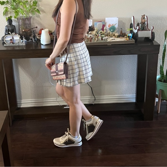 Meet your Posher, Princess - Picture 6 of 9